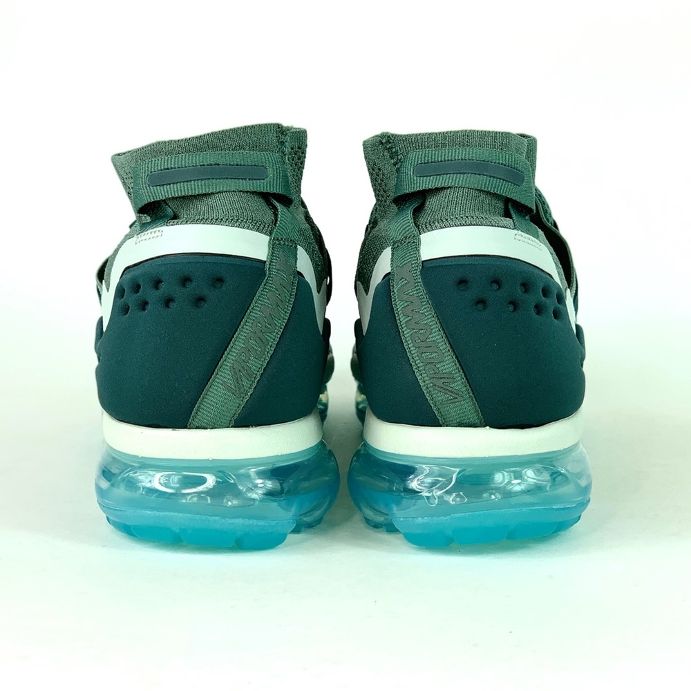 Nike Air VaporMax Flyknit Utility Running Shoe - Picture 5 of 8